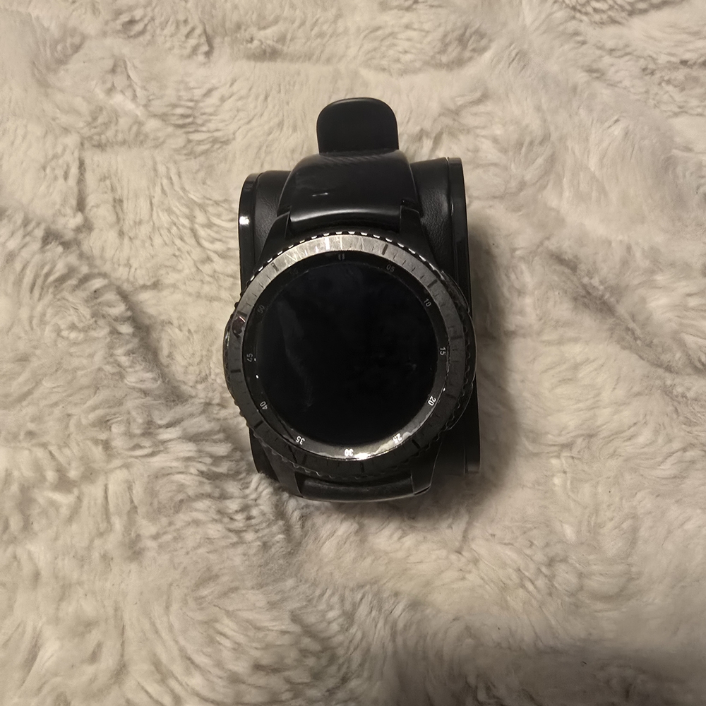 Samsung Black and Silver Men's Watch